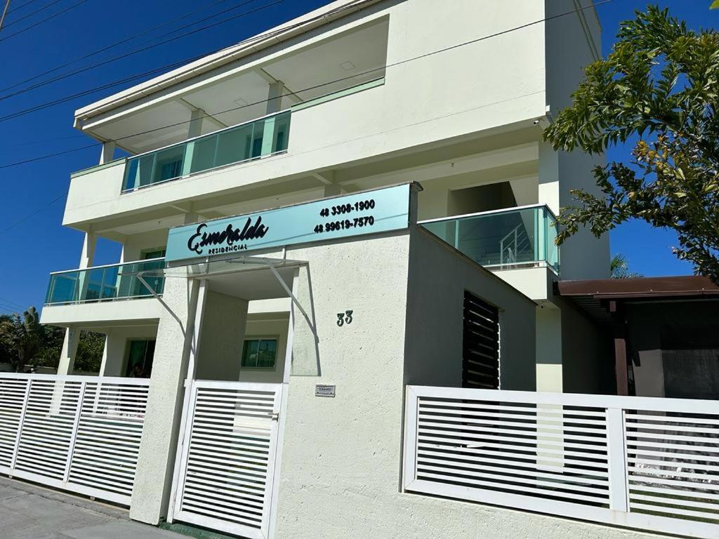 Residencial Esmeralda-Vista Ao Mar Palhoca Exterior photo